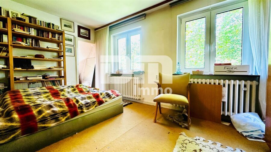 Herrschaftliches Ein- /Zweifamilienhaus BJ 1949 mit großem Garten in Traumlage - OG / DG Kinderzimmer / Gästezimmer